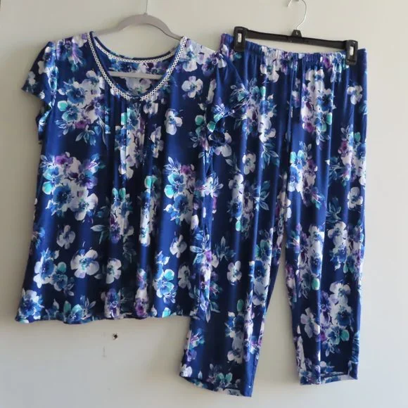 Croft and barrow capri pajama set hotsell